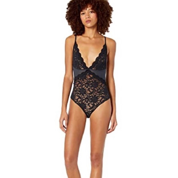 Free People Speed Date Black Lace Bodysuit Triangle Cups Size XS - Picture 1 of 8
